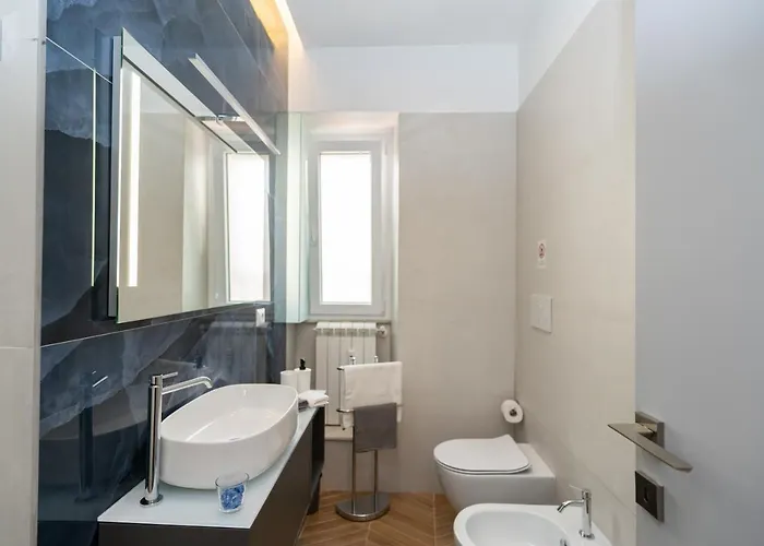 Perseo Luxe Apartment Near Colosseum * Rome