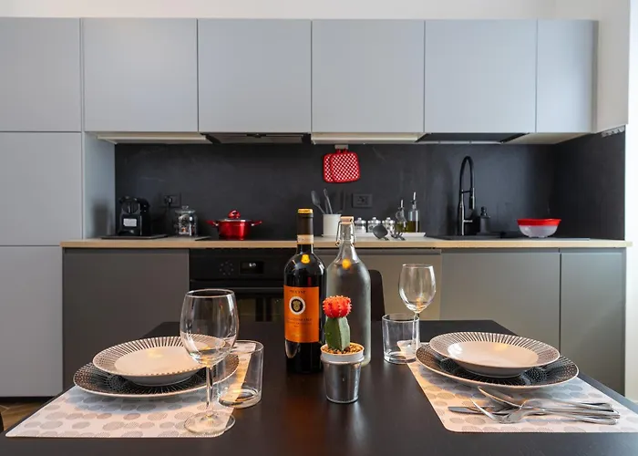 Perseo Luxe Apartment Near Colosseum Rome